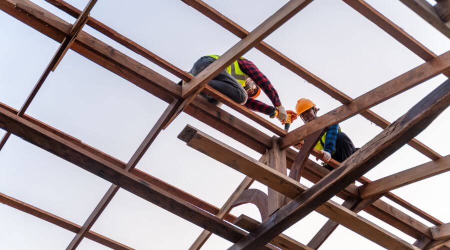 Professional gutter cleaning services in Miami, NM